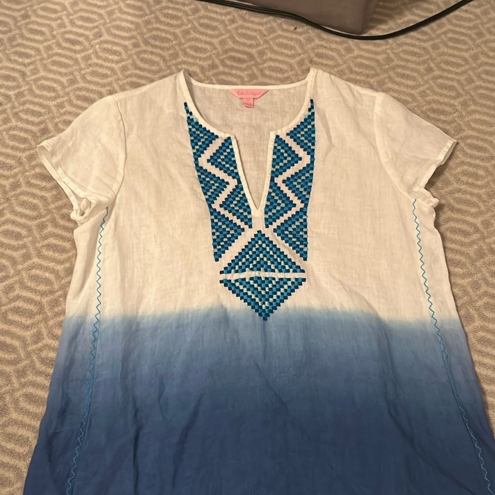 Lily Pulitzer blue and white top. Size XS. Never worn